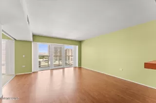 Photo #5: 250051640 Listing