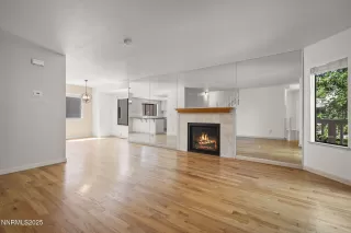 Photo #2: 250051641 Listing