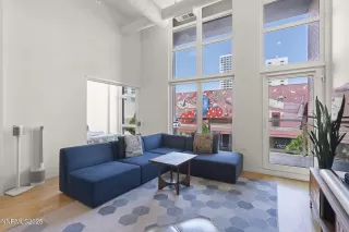 Photo #1: 250051704 Listing 