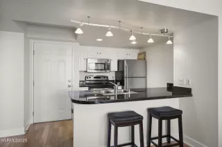 Photo #5: 250051707 Listing