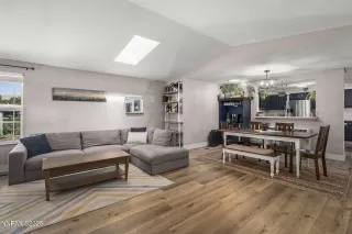 Photo #5: 250051820 Listing 