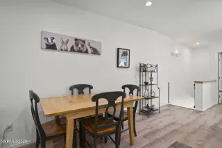 Photo #5: 250051886 Listing 