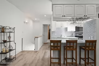 Photo #6: 250051886 Listing 