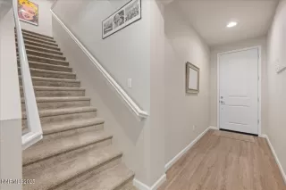 Photo #4: 250051928 Listing