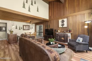 Photo #5: 250051936 Listing