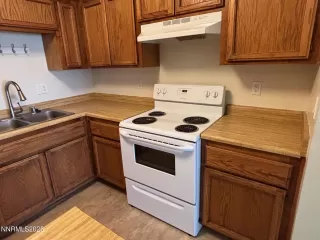 Photo #3: 250051938 Listing 