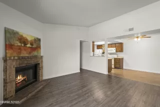 Photo #5: 250052000 Listing 