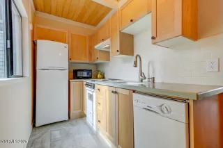 Photo #1: 250052014 Listing