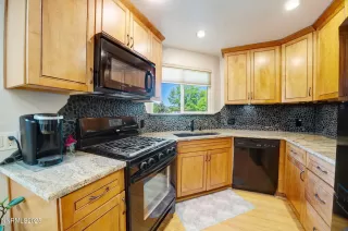 Photo #3: 250052035 Listing 