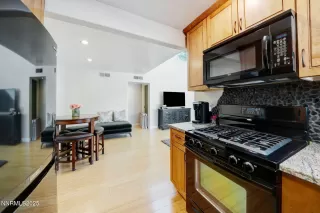 Photo #5: 250052035 Listing 