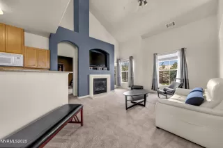 Photo #1: 250052068 Listing 