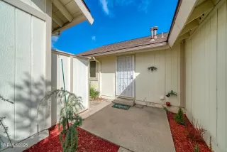 Photo #2: 250052138 Listing