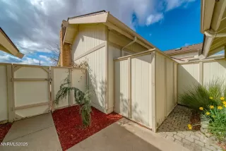 Photo #3: 250052138 Listing