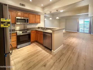 Photo #3: 250052169 Listing