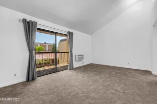 Photo #3: 250052209 Listing 