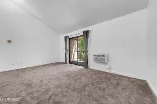 Photo #4: 250052209 Listing 