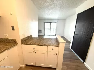 Photo #1: 250052244 Listing 