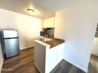 Photo #3: 250052244 Listing 