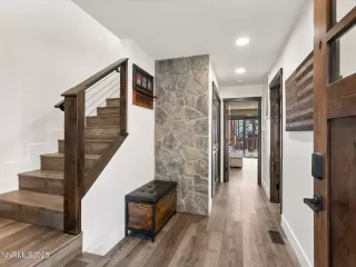 Photo #2: 250052268 Listing