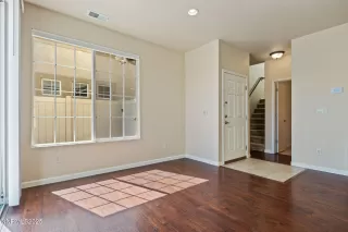 Photo #2: 250052300 Listing