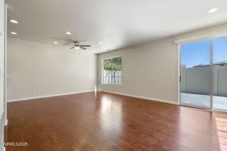 Photo #4: 250052300 Listing