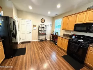 Photo #5: 250052306 Listing 