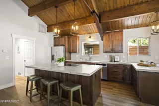 Photo #3: 250052314 Listing