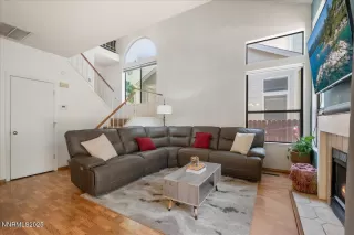 Photo #5: 250052332 Listing 