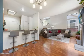 Photo #6: 250052332 Listing 