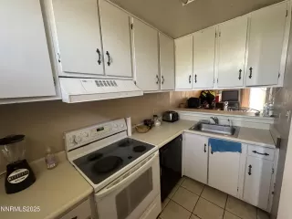 Photo #2: 250052349 Listing