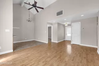 Photo #5: 250052448 Listing 