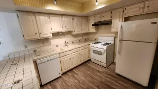 Photo #5: 250052462 Listing