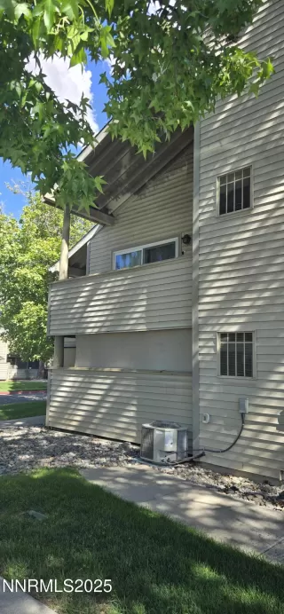 Photo #3: 250052501 Listing