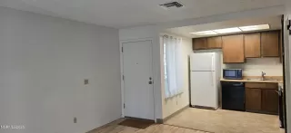 Photo #5: 250052501 Listing