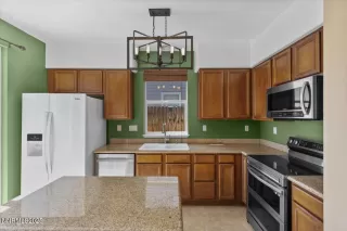 Photo #4: 250052508 Listing 