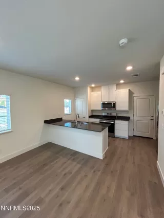 Photo #3: 250052531 Listing 