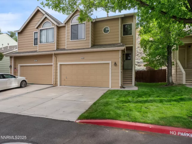 MLS: 250052594 Condo For Sale