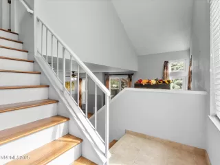 Photo #2: 250052594 Listing 