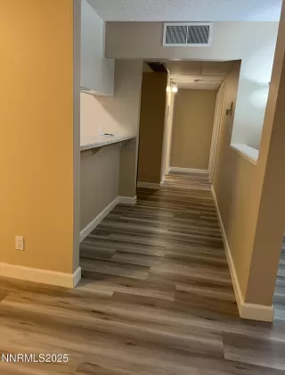 Photo #3: 250052604 Listing 