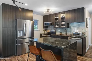 Photo #1: 250052622 Listing