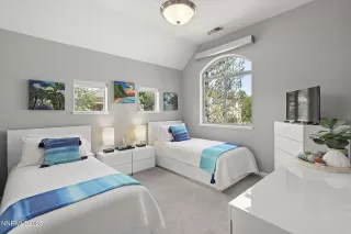 Photo #5: 250052725 Listing 