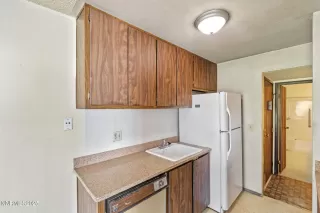 Photo #5: 250052739 Listing