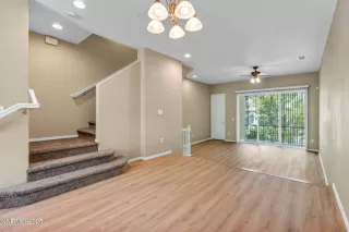 Photo #6: 250052749 Listing