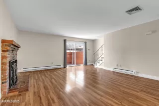 Photo #4: 250052758 Listing 