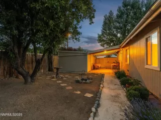 Photo #4: 250052796 Listing