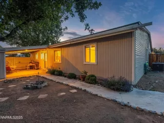 Photo #5: 250052796 Listing