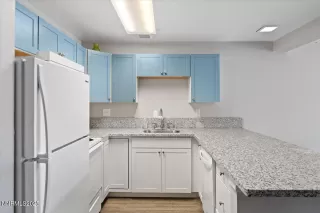 Photo #2: 250052822 Listing