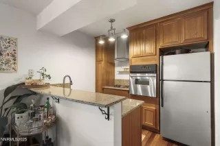 Photo #6: 250052841 Listing