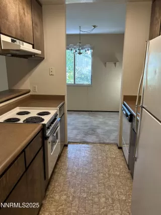 Photo #3: 250052891 Listing 