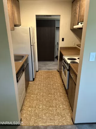 Photo #5: 250052891 Listing 